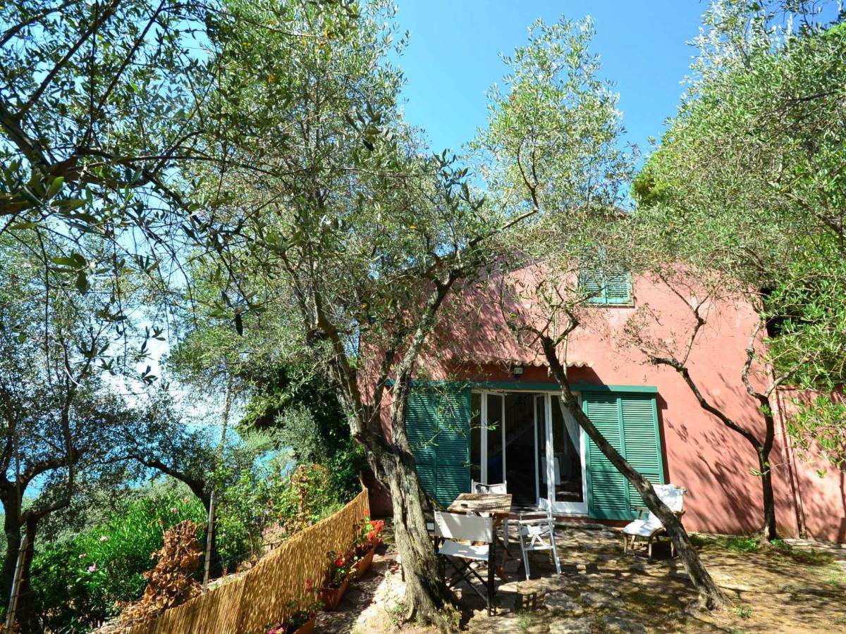 Belvilla By Oyo Villa Shakti Lerici Room photo