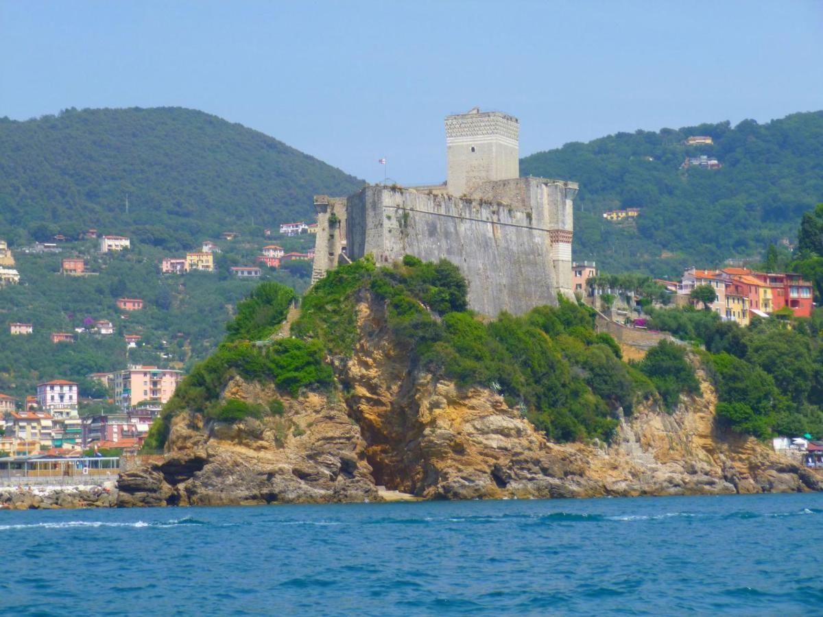 Belvilla By Oyo Villa Shakti Lerici Room photo