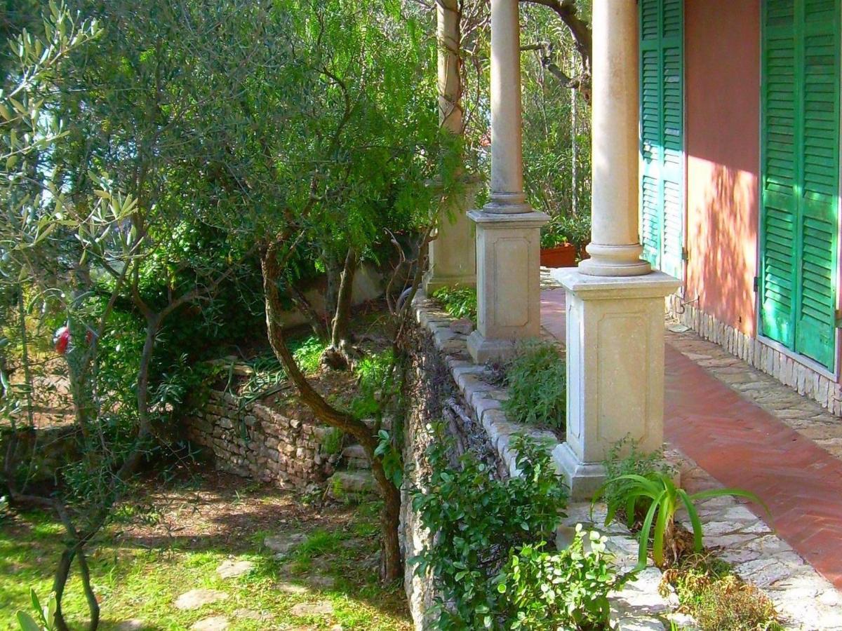 Belvilla By Oyo Villa Shakti Lerici Room photo