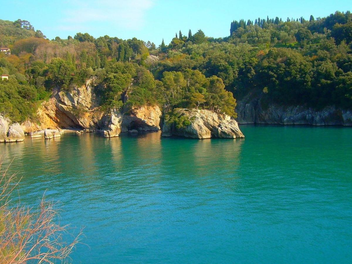 Belvilla By Oyo Villa Shakti Lerici Exterior photo